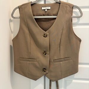 Bagatelle Tan Sleeveless Vest